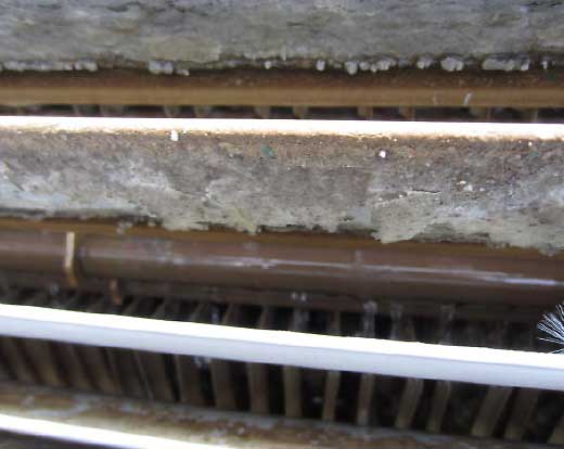 运行1年的密闭式冷却塔